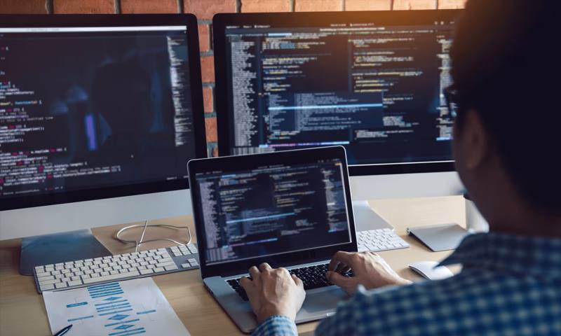 数据科学选型：R与Python如何赋能博罗县网站建设？